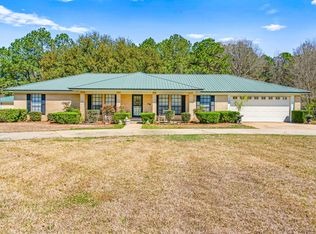 18 Shoemake Dr, Hattiesburg, MS 39402