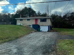 341 Columbia Dr, Aliquippa, PA 15001