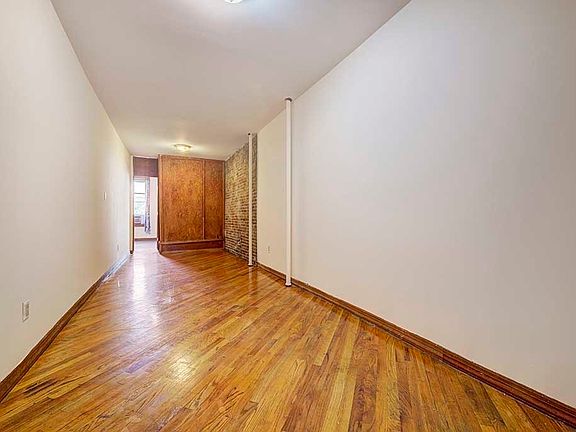 5th image of 858 10th Ave #3N