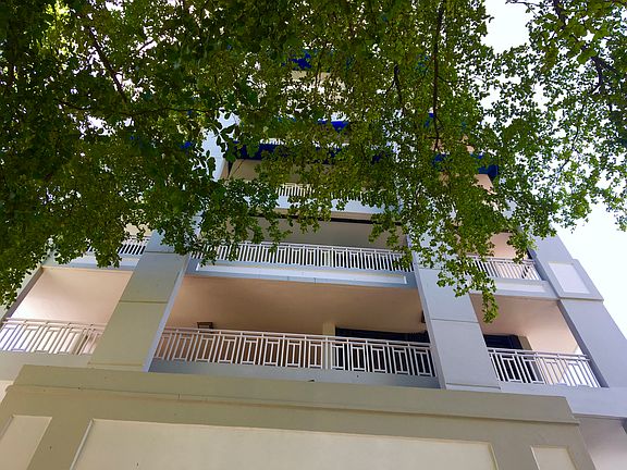 Front side Condo Facade