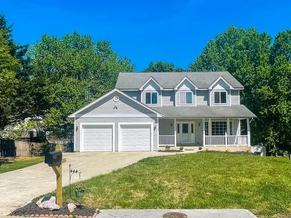 10384 Chamberlin Ct E, Waldorf, MD 20601