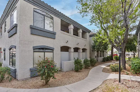 15095 N Thompson Peak Pkwy #2082