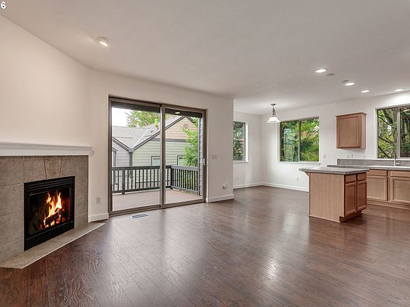 3rd image of 1457 SW Edgefield Meadows Ter