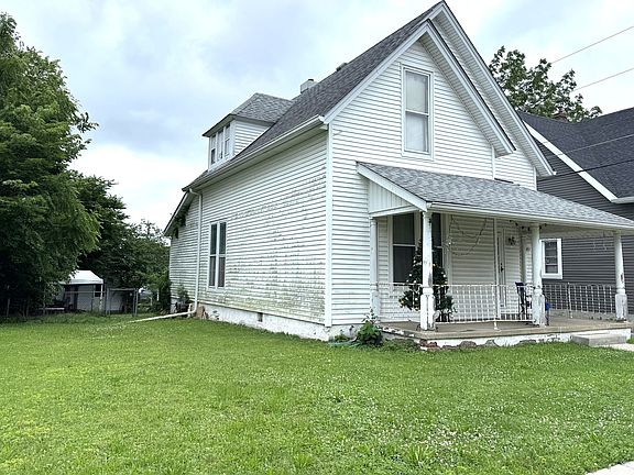 2nd image of 208 Morgan St
