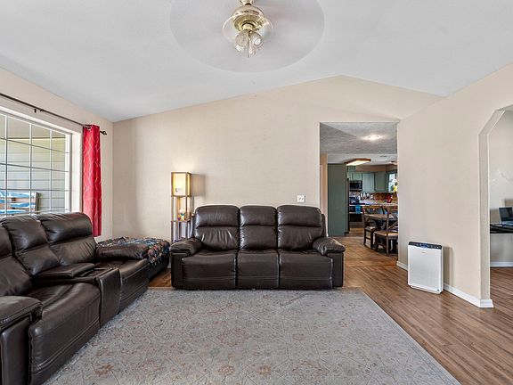 4th image of 4607 Sinai Dr