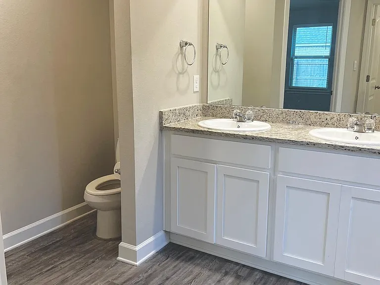 35500 Grovemont Dr — Photo 13