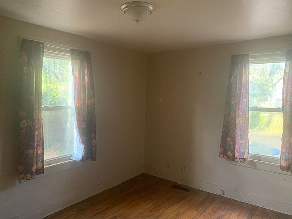 5th image of 2322 Sorentrue Ave