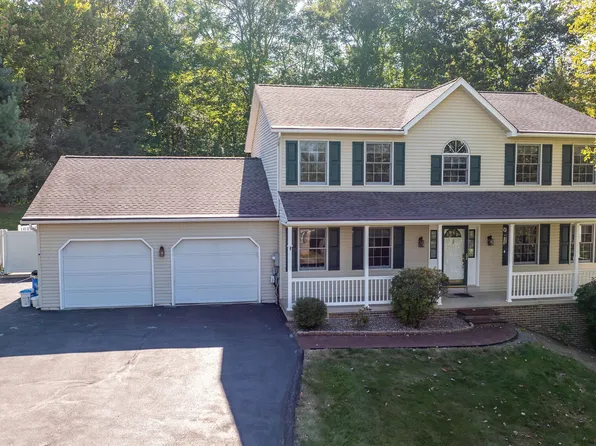 78 Valley Green Dr, Danville, PA 17821