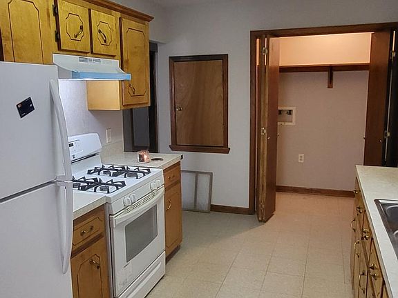Kitchen/Laundry