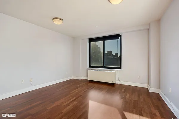 Sold by Citi Habitats | media 12