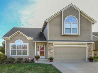 707 Thunder Gulch Dr, Raymore, MO 64083