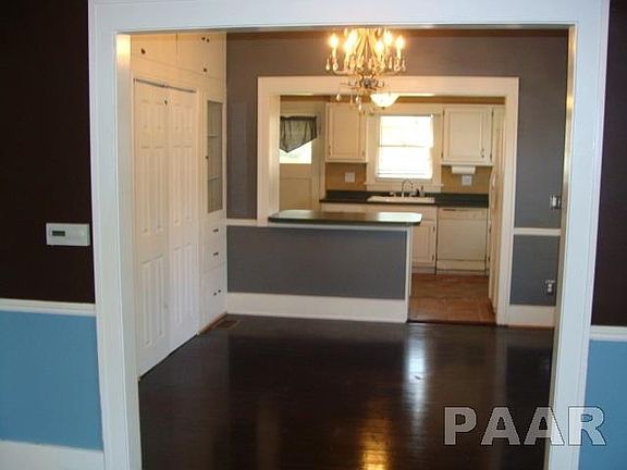 3rd image of 804 W Gift Ave
