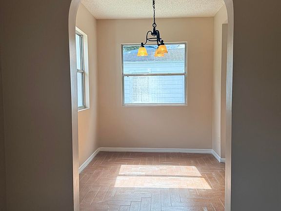 4th image of 236 E 46TH Street