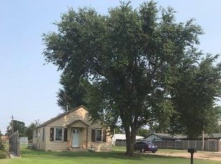 916 W City Limits St, Hugoton, KS 67951