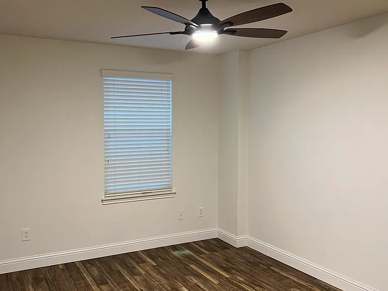 Upstairs Bedroom 2