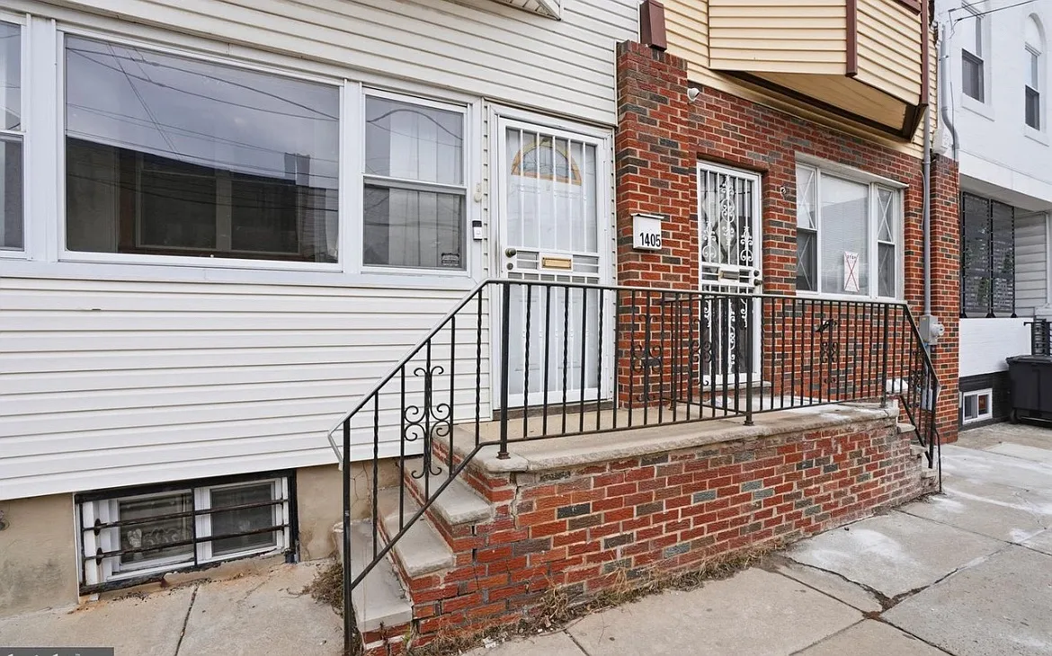 Building Photo - 1405 S 29th St