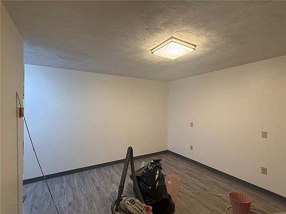 3rd image of 766 N Pike Rd