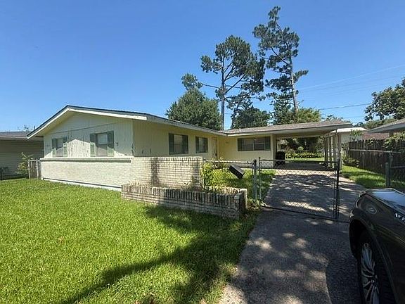 2nd image of 543 Stratford Dr