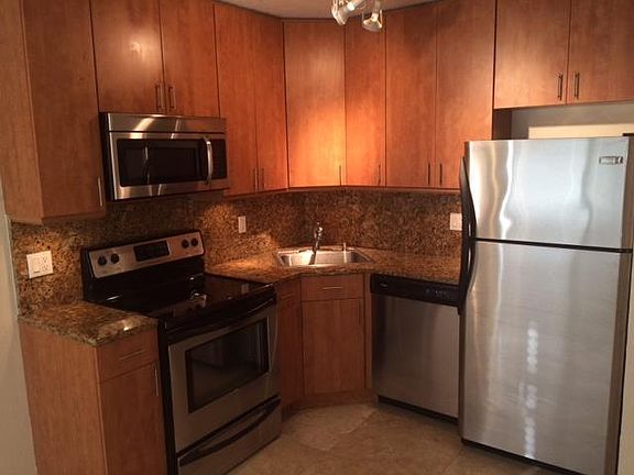 4th image of 1864 NE 46th St APT E8
