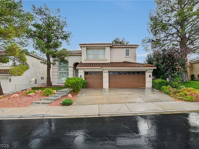 136 Ultra Dr — Photo 1