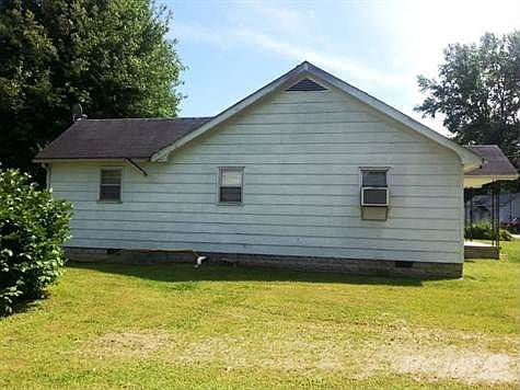 4th image of 120 N Sipple St