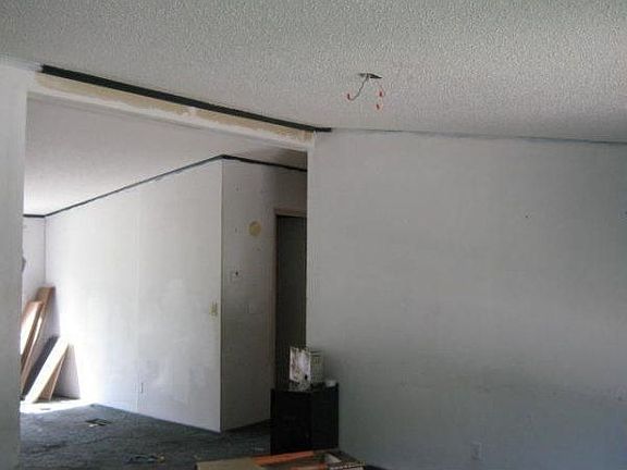 3rd image of 119 Hickory Dr