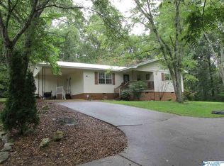 1513 Whitehall Ln NW, Fort Payne, AL 35967