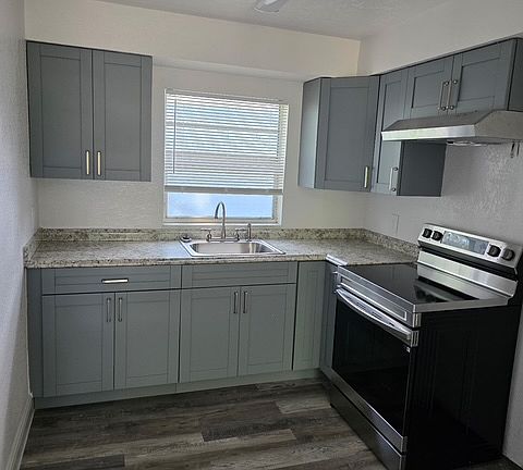 2nd image of 1015 E Bougainvillea Ave APT B