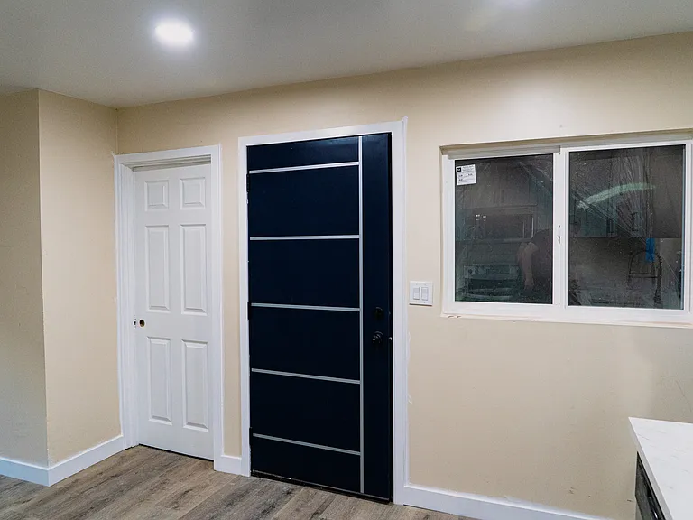 2233 Logan Ave #2 — Photo 8