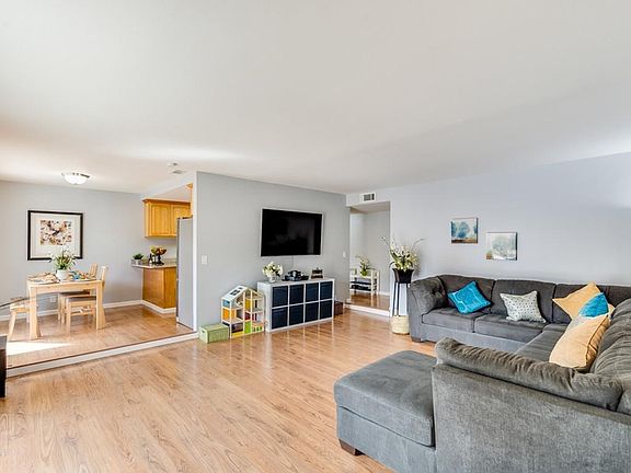 2nd image of 554 Toyon Ave APT 11