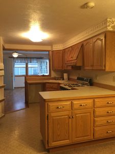 857 E Market St, Nappanee, IN, 46550