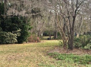 34 Fitzroy Dr, Charleston, SC 29414