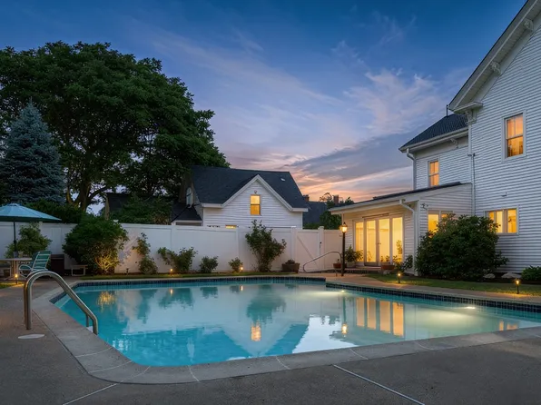 133 Cushman Ave, Revere, MA 02151