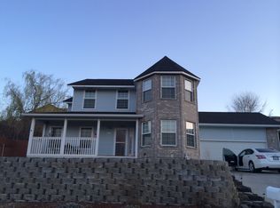 1102 W Yakima Ave, Selah, WA 98942