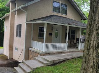 35 Summit Ave, Paoli, PA 19301