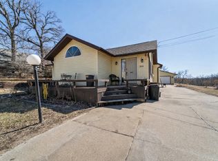 213 N 15th Ave W, Newton, IA 50208