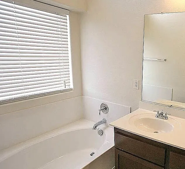 9902 W Melinda Ln — Photo 14