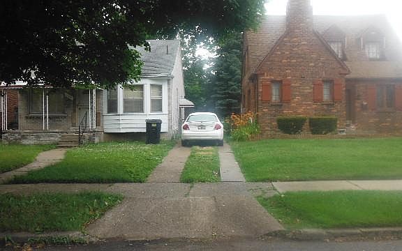 2nd image of 11337 Grandville Ave