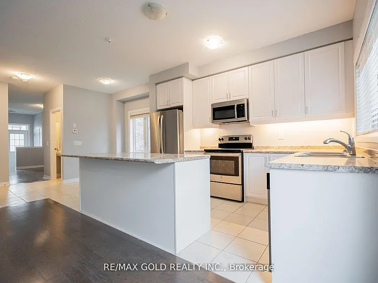 4064 Maitland St — Photo 4