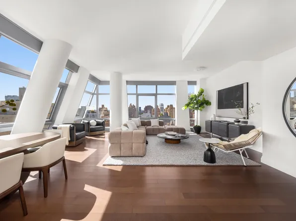 35 West 15th Street image 5 of 15