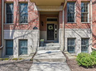 419 Brantley Pl, Wheaton, IL 60187