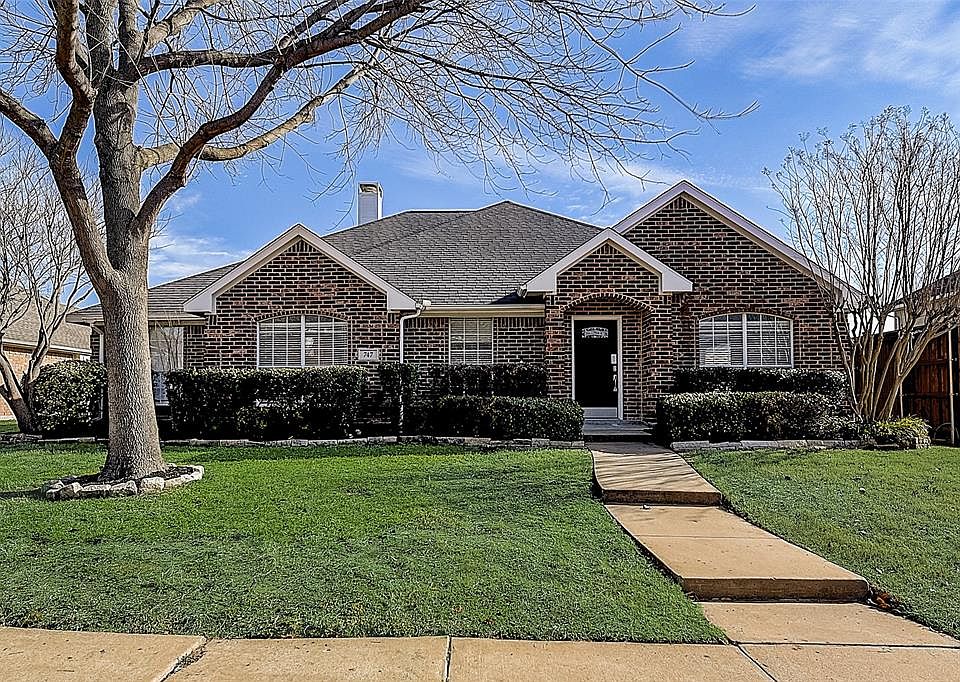 1st image of 747 Eagle Lake Ct