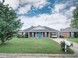 118 Cedar Spring Cir, Pearl, MS 39208