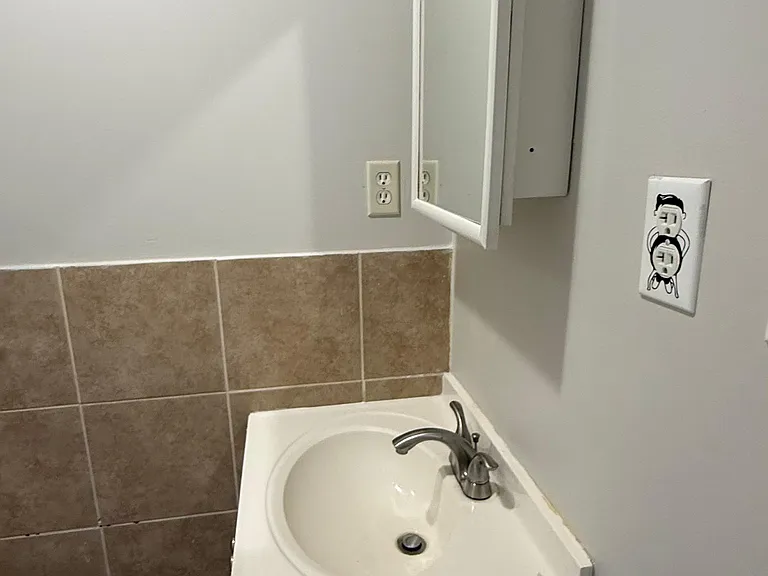 129 Jackson St #1 — Photo 38