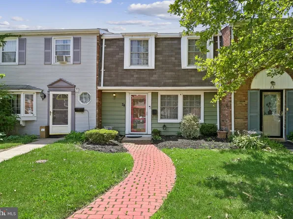 24 Rittenhouse Ct, Willingboro, NJ 08046