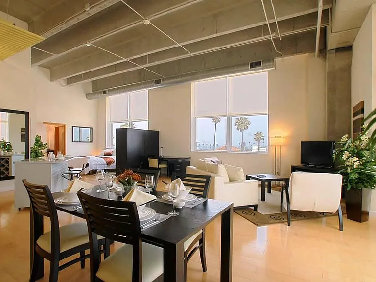 Large, spacious Living Area