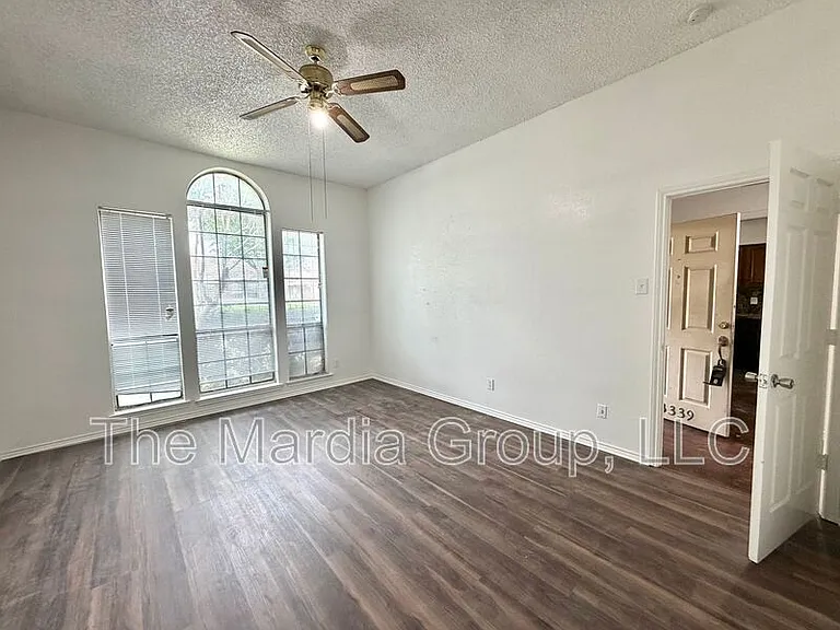 13339 Fall Manor Dr — Photo 10