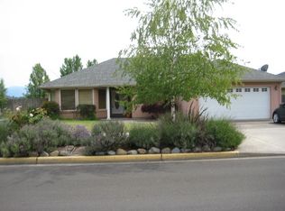 1690 Husker Butte Dr, Medford, OR 97504