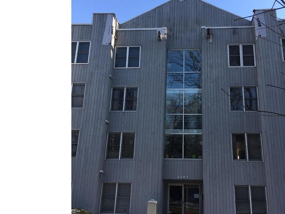 2nd image of 5201 Le Parc Dr APT 6