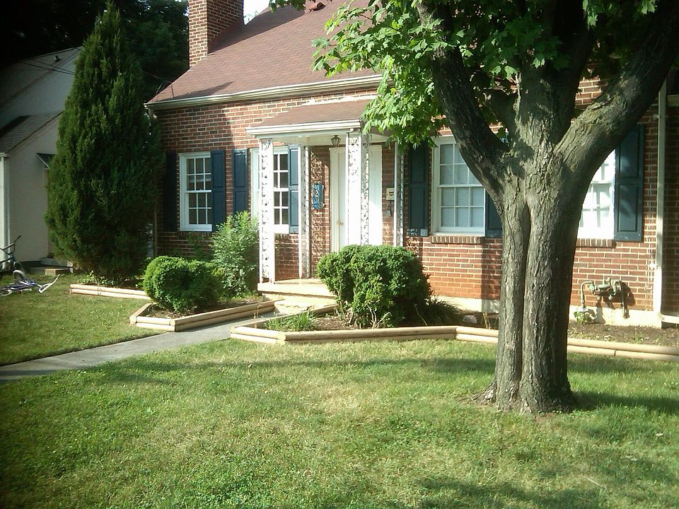 2nd image of 1219 Missouri Ave